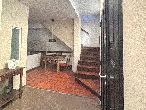 Depto Tipo Casa en Venta de 6 ambientes