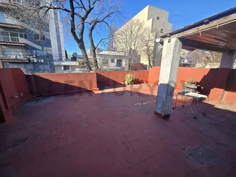 VENTA PH 3 AMBIENTES/CON TERRAZA /A RECICLAR/ VILLA URQUIZA