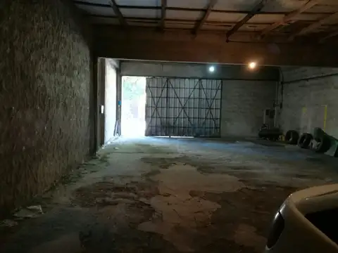 Galpon en Venta 8,66  mts Frente