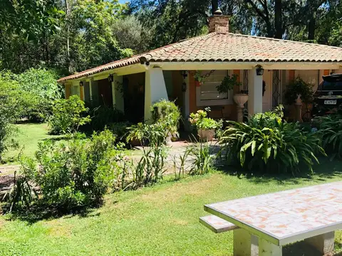 Casa Quinta De 9000 M2 Con Quinchos - Pileta - Casa De Caseros