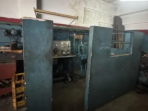 Galpon en Alquiler 22  mts Fondo