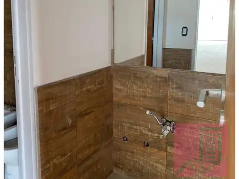 Galpon en Venta 44  mts Fondo