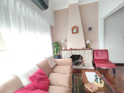 Juan Bautista Alberdi 2000 Olivos