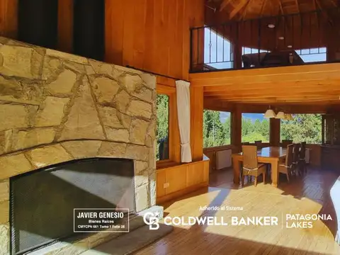 Casa 8 ambientes con 3 baños