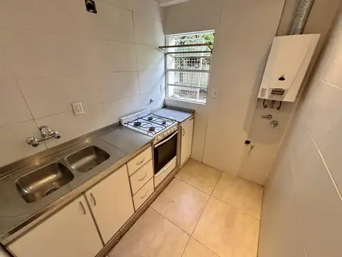 Alquiler SIN EXPENSAS de 2 amb en Vicente López con JARDIN PROPIO