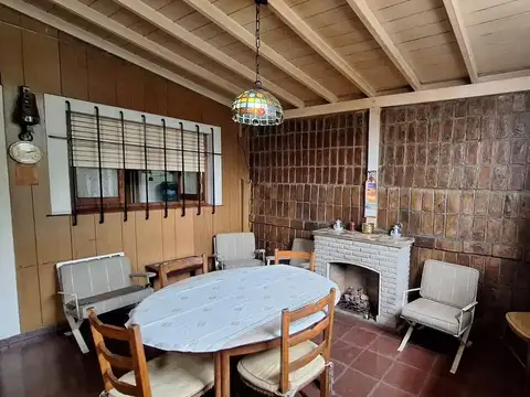 CASA EN VENTA,GRAN LOTE,DOMINICO AVELLANEDA,FONDO
