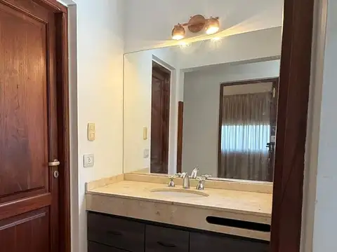 Casa en Alquiler al Este