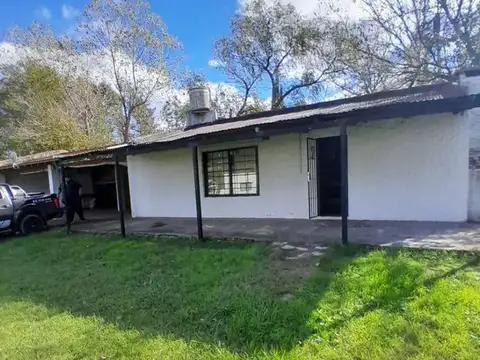 Quinta en Venta con 2 cocheras