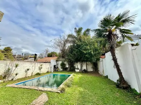 VENTA CASA MARTINEZ APTO CREDITO C/PILETA