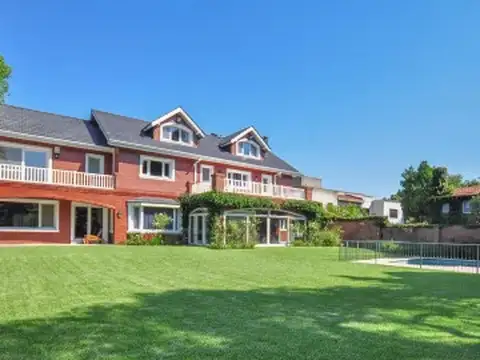 Casa en alquiler en Martinez