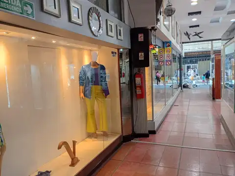 Local en Alquiler en Centro, $ 4.000.000