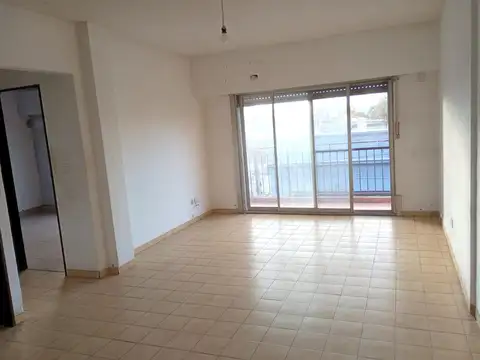Departamento por escalera 2 amb con terraza y balcon apto credito SIN EXPENSAS