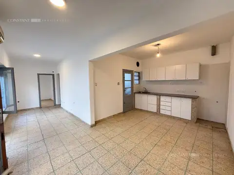 Departamento por pasillo en venta en La Plata