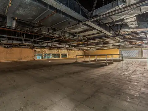 Local comercial en venta a refaccionar , en el barrio de San  Nicolas