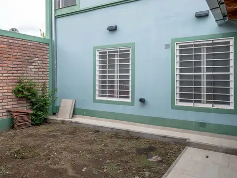 Zona Norte. Barrio Mirasoles. María del Carmen Alonso. Mza 499. Casa 100