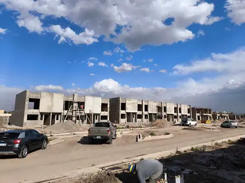 VENTA DEPARTAMENTO PLANTA BAJA BOEDO FRENTE LICEO