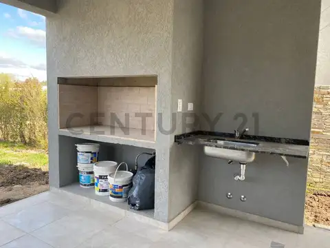 Casa en Venta en Pilar del Este - Santa Elena, USD 165.000