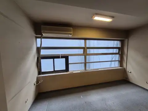 Teniente General Juan Domingo Perón 900