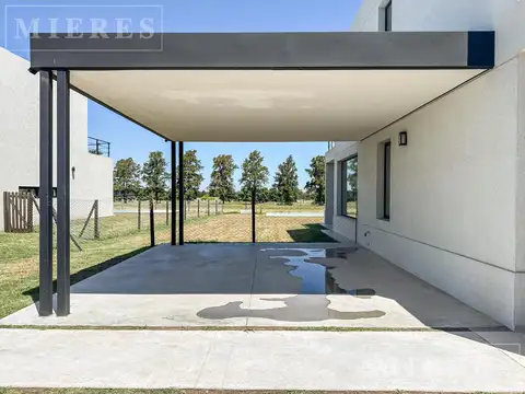 Casa en Venta en Pilar Golf Club, USD 468.000