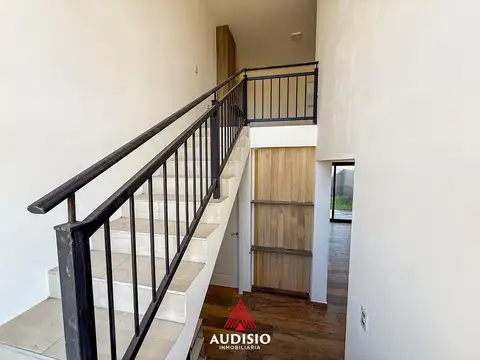 Depto Tipo Casa en Venta con 1 cocheras