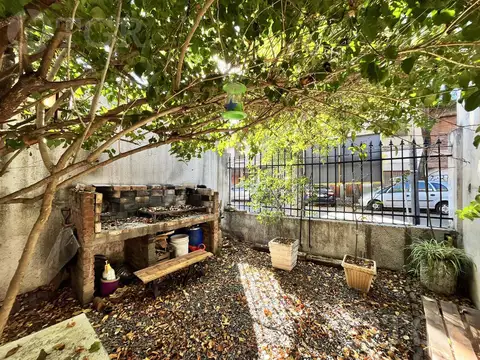 Depto Tipo Casa en Venta 70 años