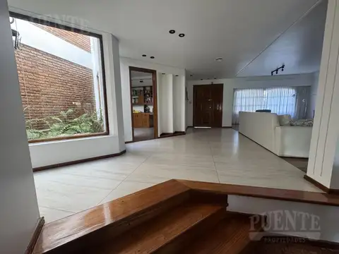 Casa en Venta en Temperley, USD 430.000