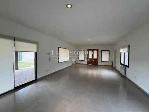 Casa en Venta en Santa Irene, USD 275.000