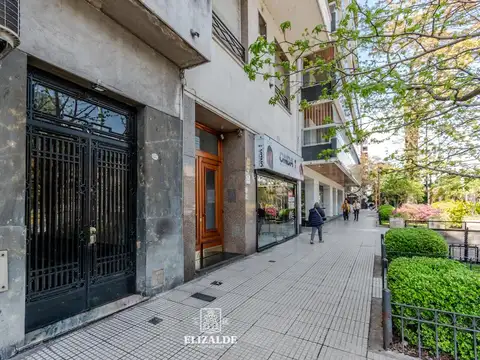 Carlos Pellegrini  y Arroyo / 3 amb / Apto profesional / Retiro / Venta
