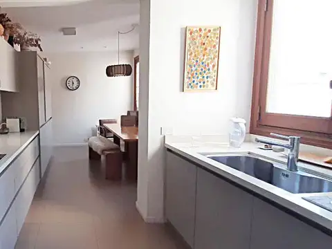 Alquiler Departamento 5 amb. Con Terraza propia en Recoleta