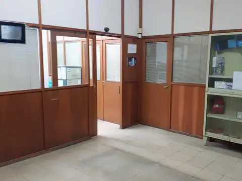 Galpon en Venta 30  mts Fondo