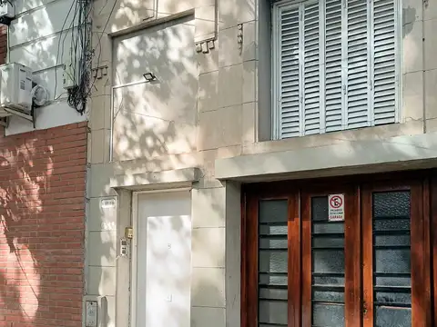 Lafuente 400, Piso 1