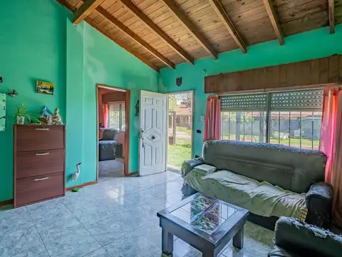 Casa 3 ambientes con 1 baño