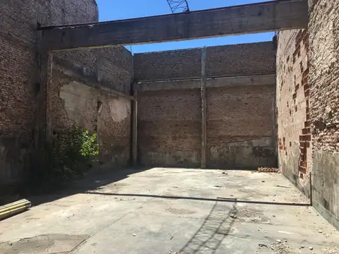 Galpon en Venta en Moron Sur, USD 180.000