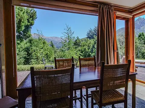 Casa 10 ambientes con 5 baños