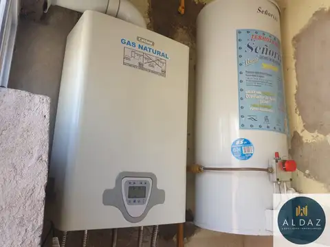 Casa 5 ambientes con 2 baños