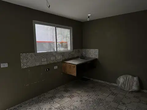 Galpon en Venta 8  mts Frente