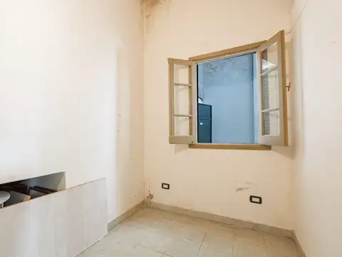 Depto Tipo Casa en Venta en Flores, USD 170.000