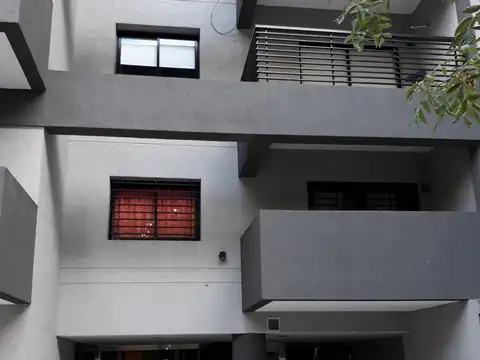 Departamento Monoambiente con Balcon en Alquiler – La Paternal