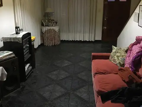 HERMOSO CHALET EN VENTA