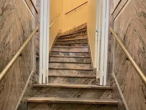 Depto Tipo Casa 6 ambientes con 3 baños