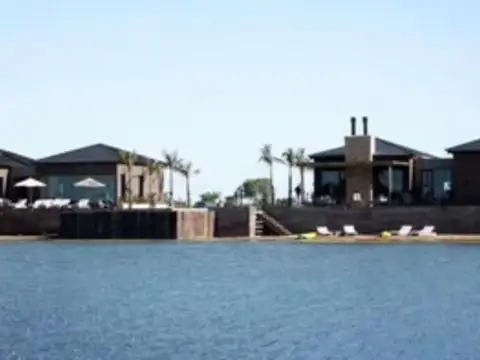 Terreno en Venta de 854,0 m2