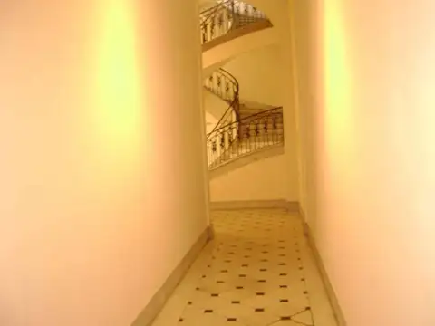 Oportunidad! u$s 1.468 x m2 Venta Oficina 3 amb San Nicolás