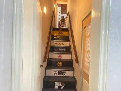 Casa 5 ambientes con 3 baños