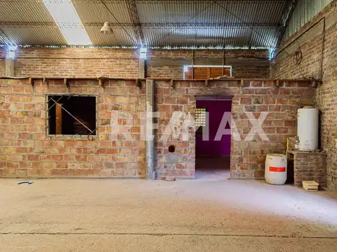 Venta de Galpón 240 M2 Plottier