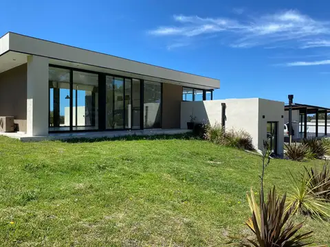 Casa en Venta en Barrancas De San Benito, USD 240.000