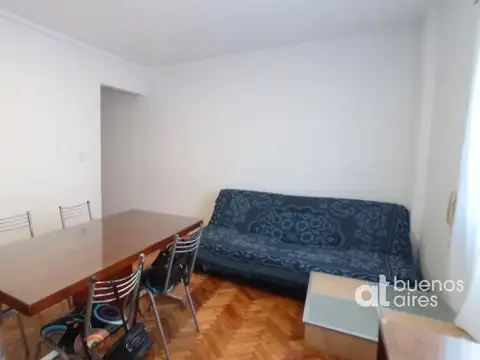 Hipólito Yrigoyen al 1300