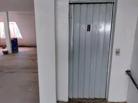 Ramon Falcon 7200 , Piso 1