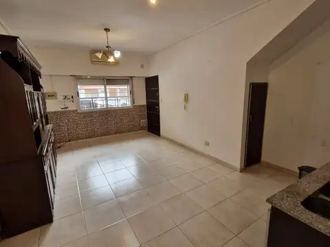 Depto Tipo Casa en Venta de 2 ambientes