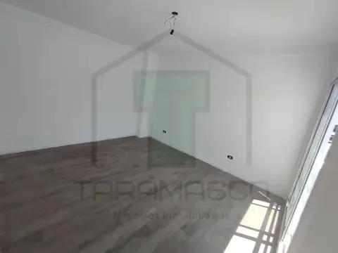 Depto Tipo Casa 3 ambientes con 2 baños