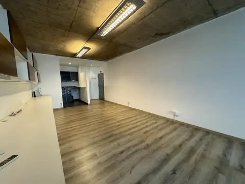 Oficina 2 ambientes con 1 baño